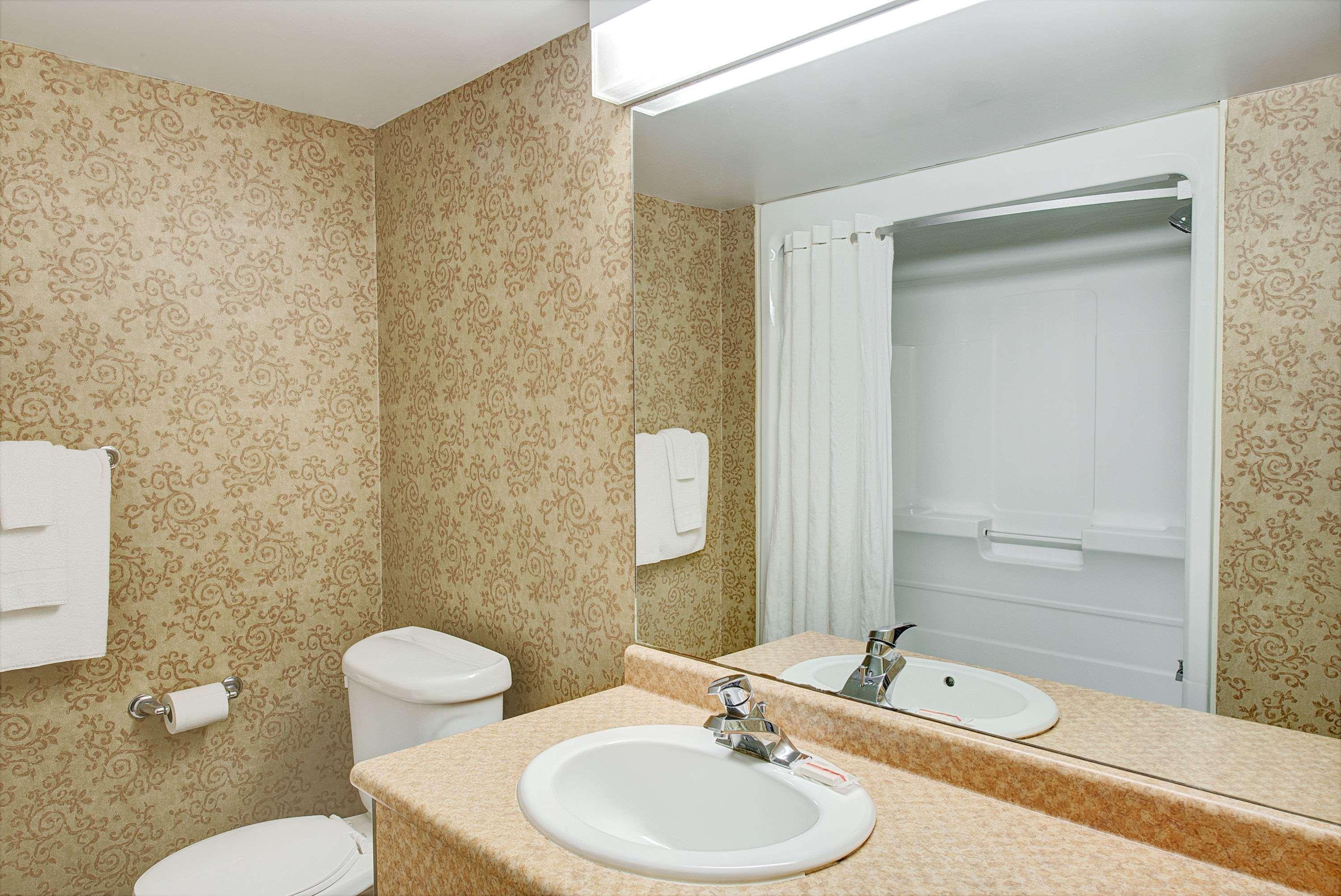 Ramada By Wyndham Niagara Falls Near The Falls Ngoại thất bức ảnh